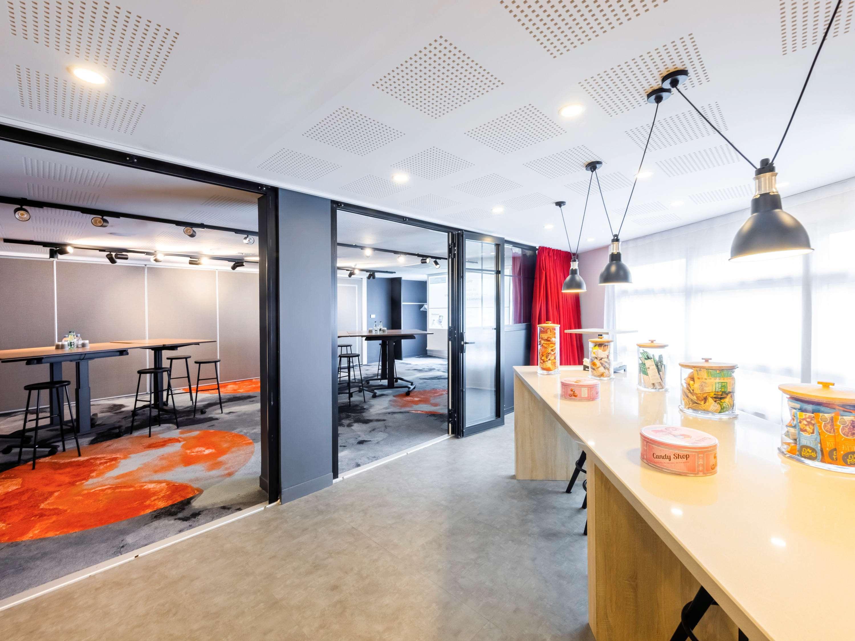 Mercure Paris Massy Gare Tgv Exterior photo