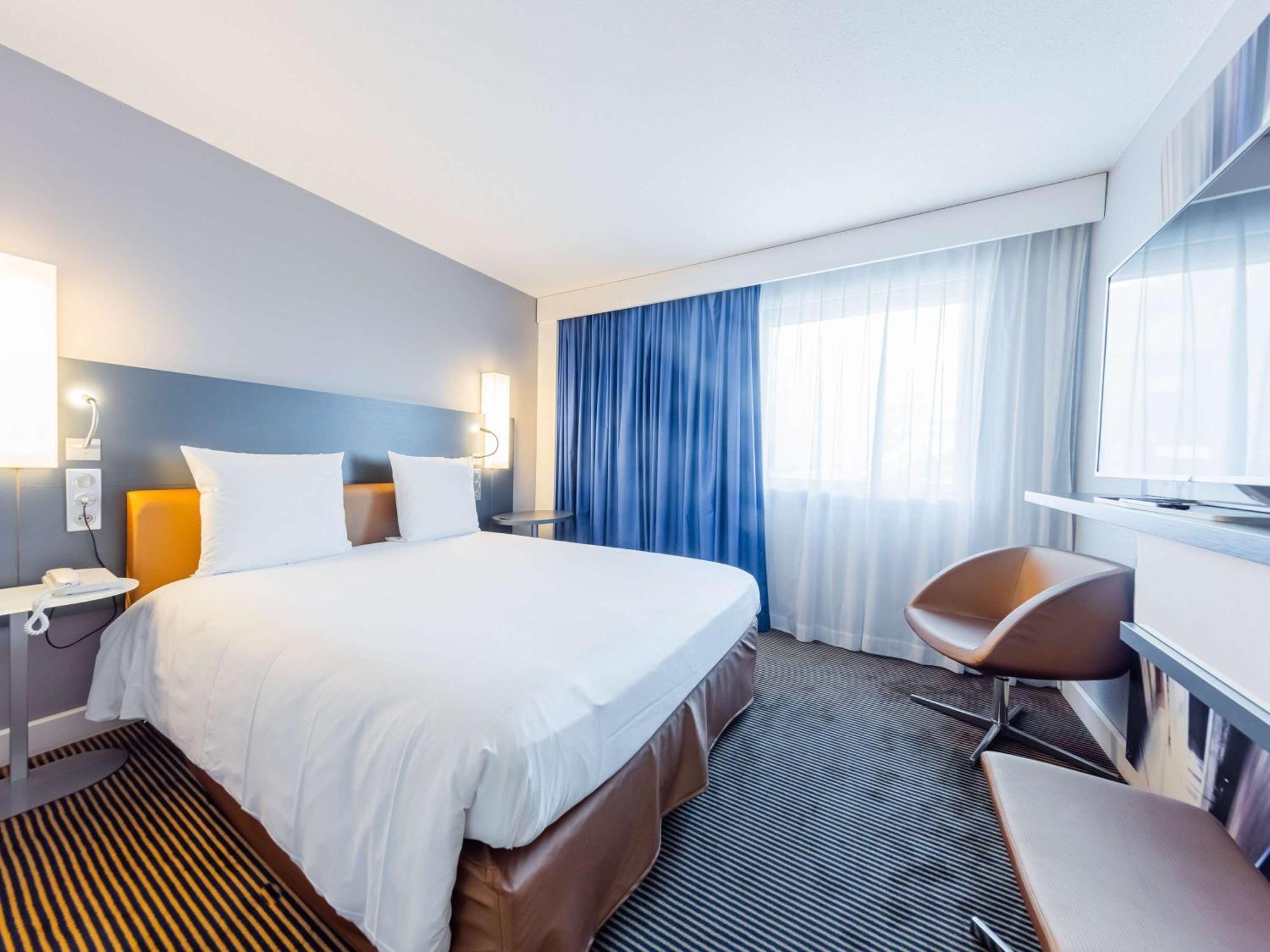 Mercure Paris Massy Gare Tgv Exterior photo