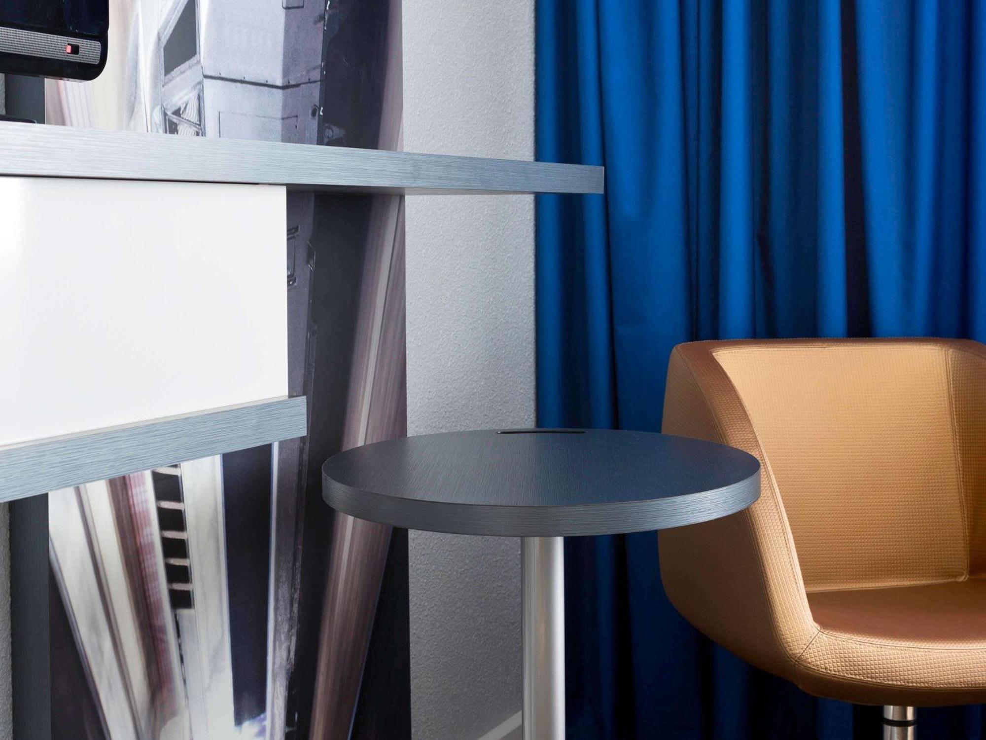 Mercure Paris Massy Gare Tgv Exterior photo